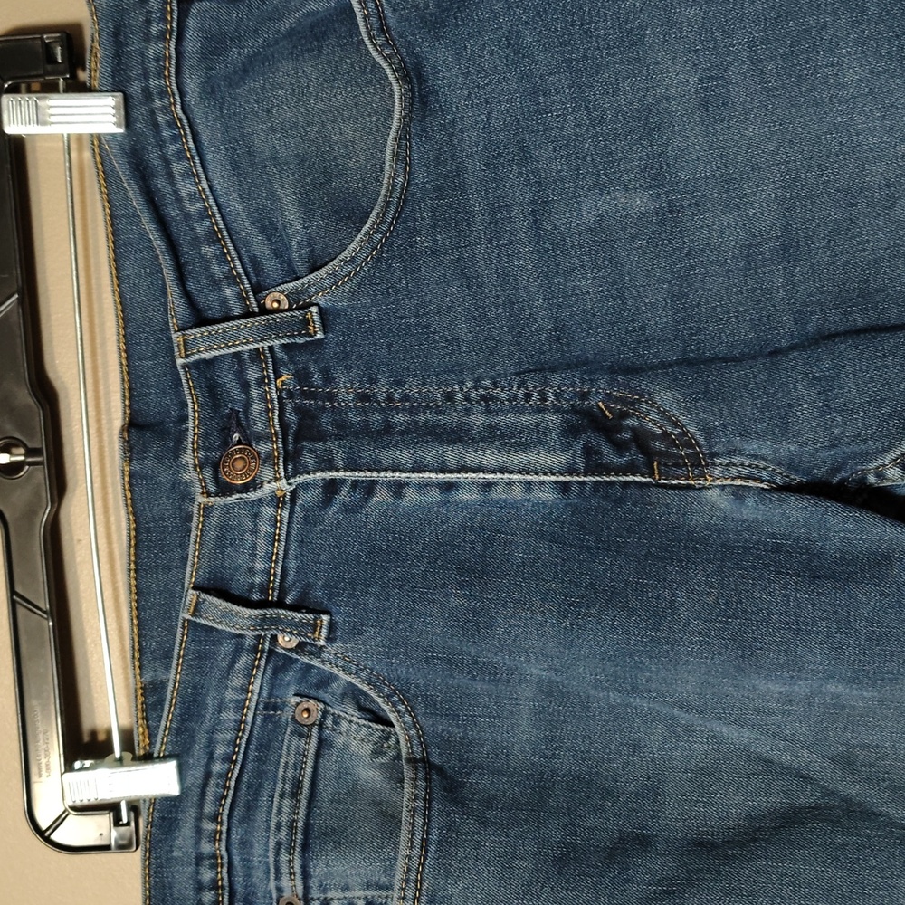 Levi Strauss 505 Straight Slightly Distressed Jeans 32x30 - Picture 6 of 7